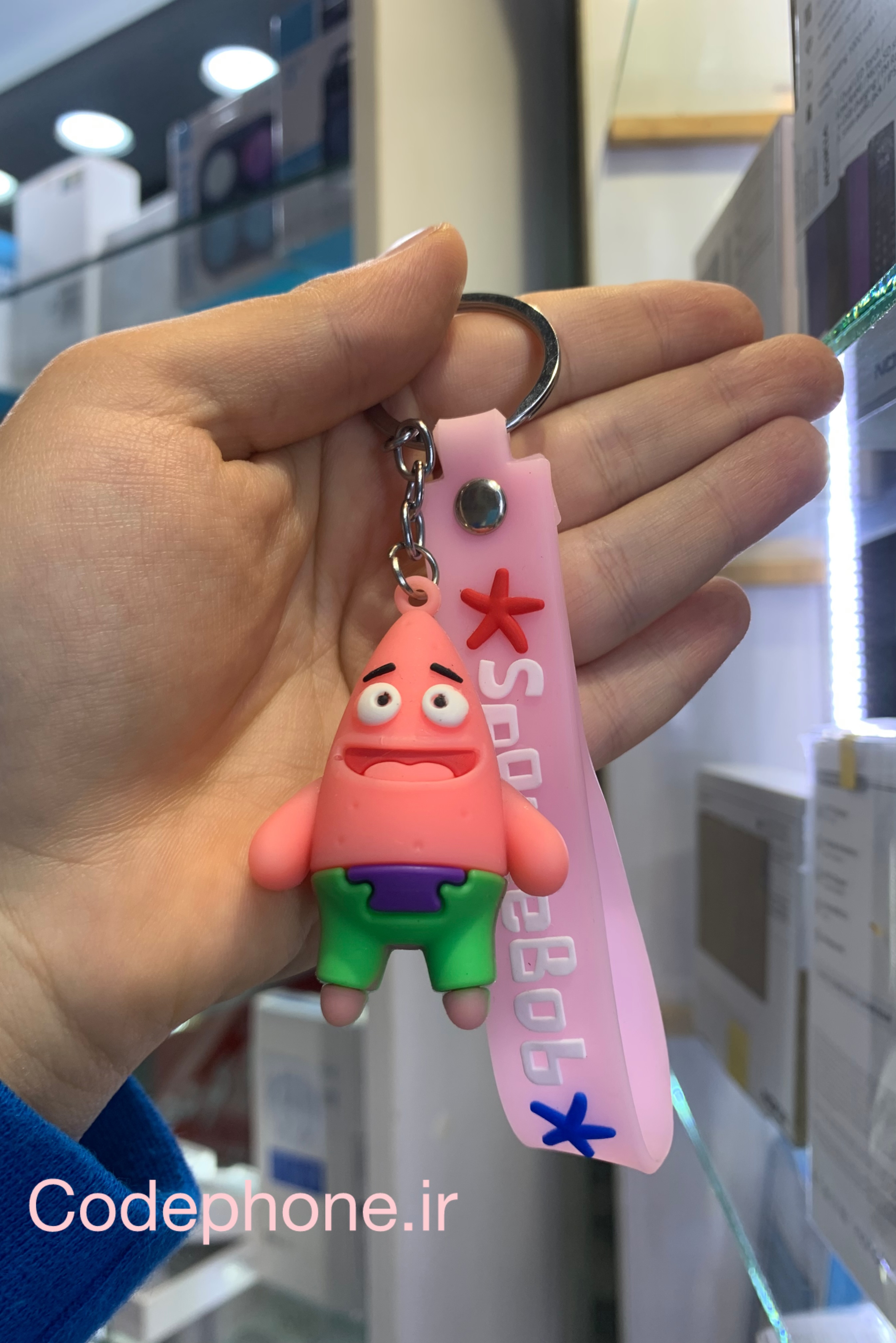 جاسوئیچی پاتریک ، جنس سیلیکونی